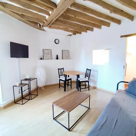 Cosy Studio, Proche Hec Et Gare * Jouy-en-Josas