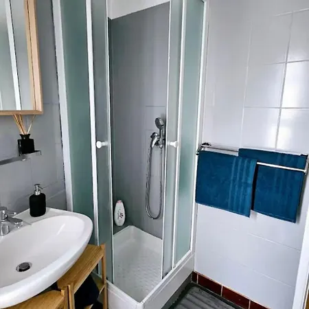 Apartment Cosy Studio, Proche Hec Et Gare