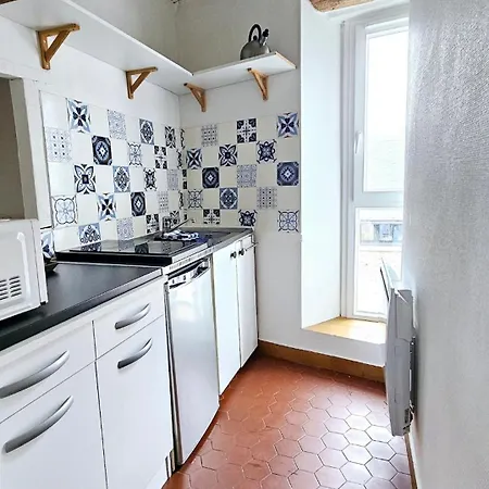 Cosy Studio, Proche Hec Et Gare Apartment